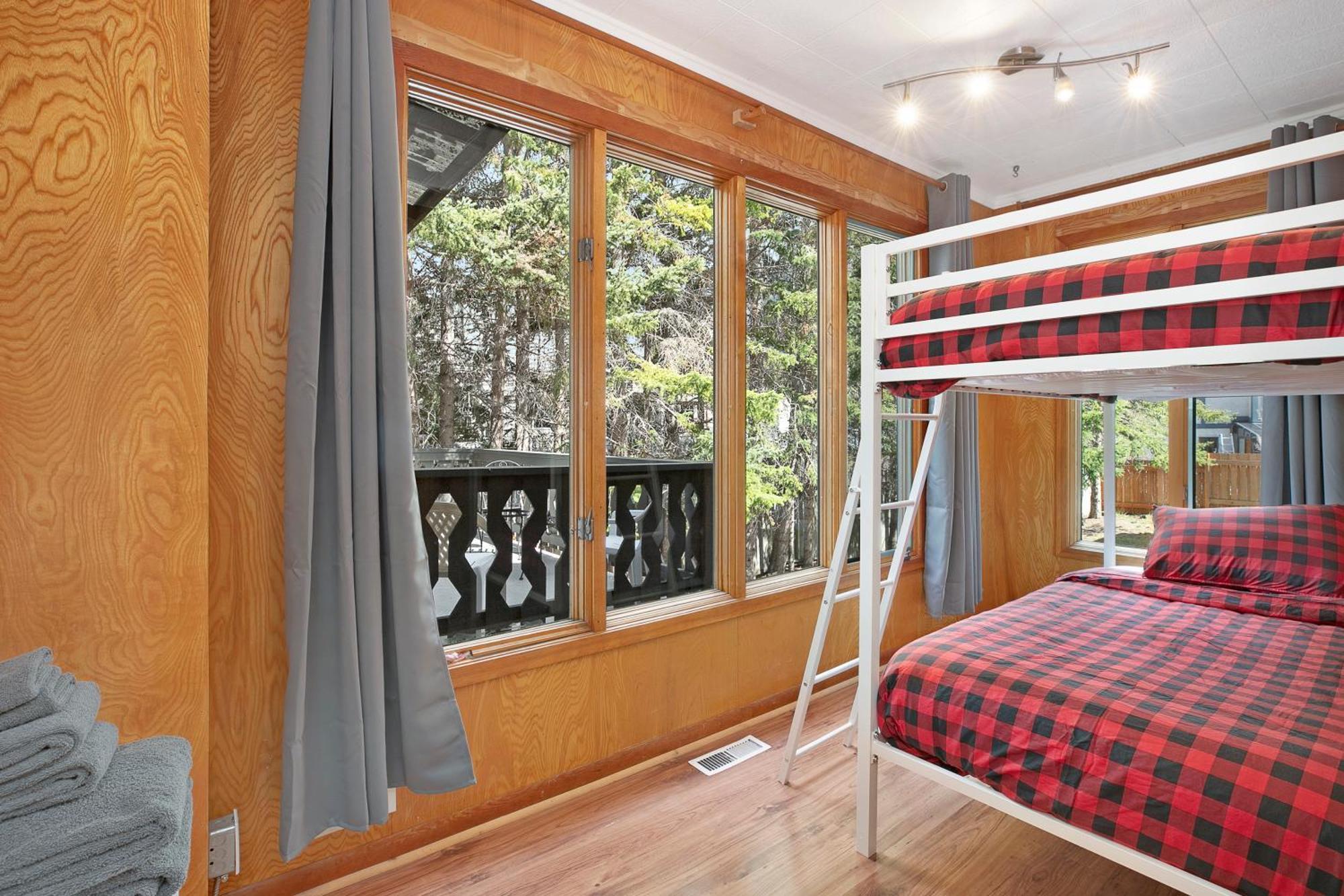 Elkhorn Lodge Vacation Rentals Banff Dış mekan fotoğraf