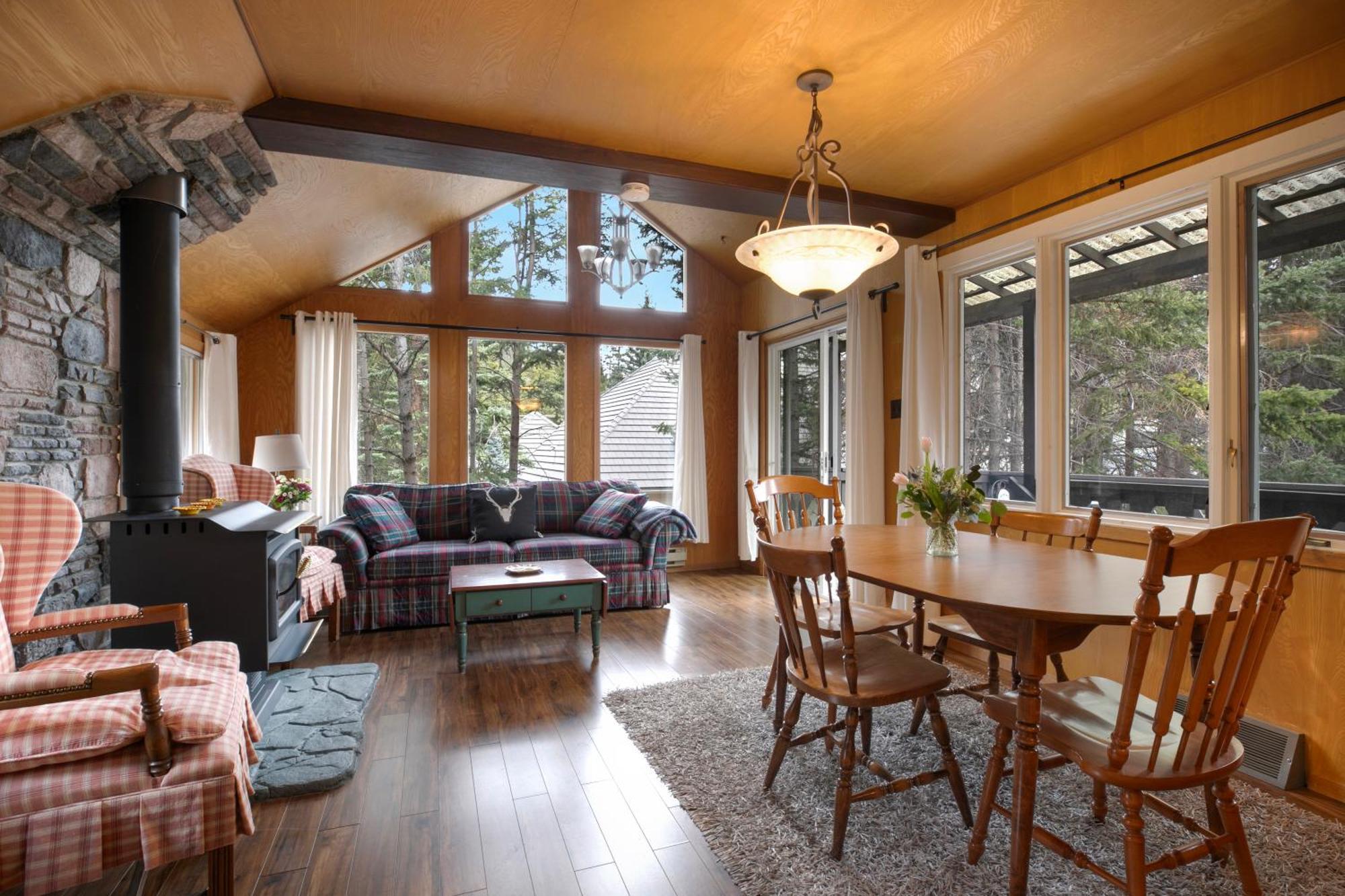 Elkhorn Lodge Vacation Rentals Banff Dış mekan fotoğraf