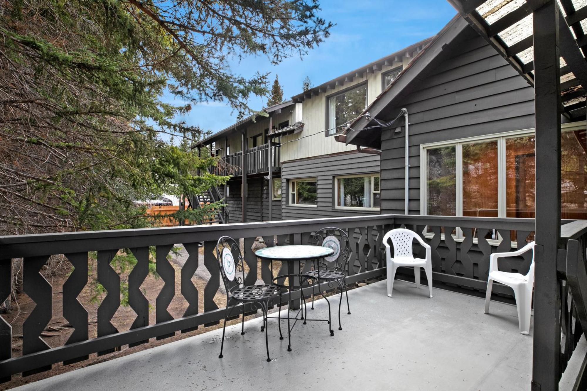 Elkhorn Lodge Vacation Rentals Banff Dış mekan fotoğraf
